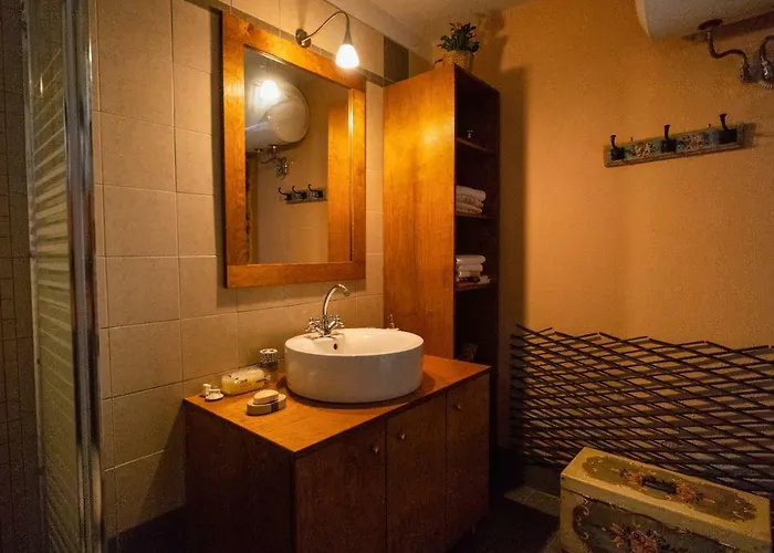 Luxury House In The Hills