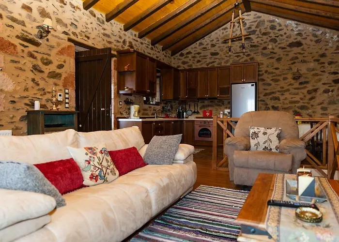 Luxury House In The Hills Летний дом *